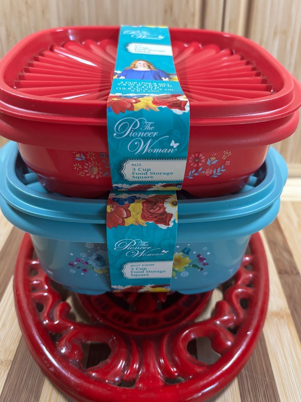 The Pioneer Woman Red & Teal Breezy Blossom Stackable Food Storage Set 3 & 5 cup